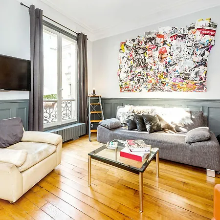 Hip Classic And Apartment